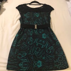 Cocktail dress with belt